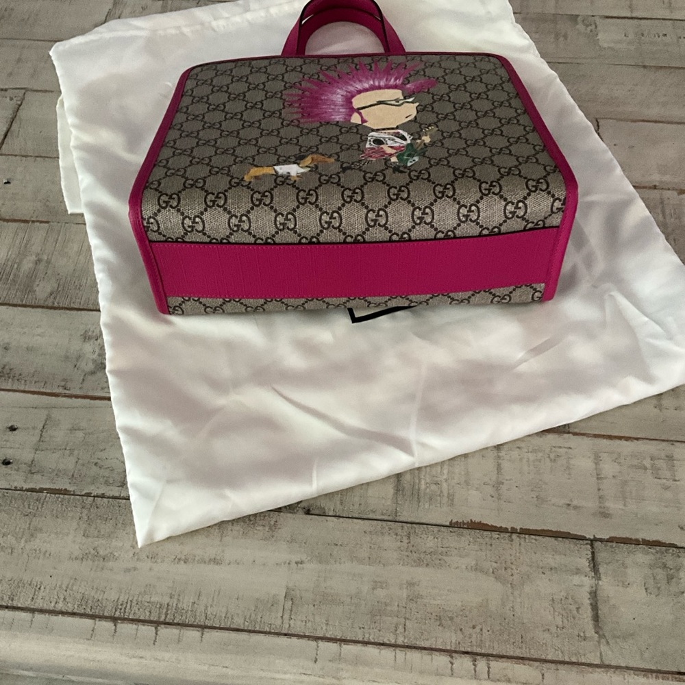 GUCCI GG Supreme Monogram
Punk Print Tote Handbag Hot Pink w Dust Bag - Picture 7 of 15
